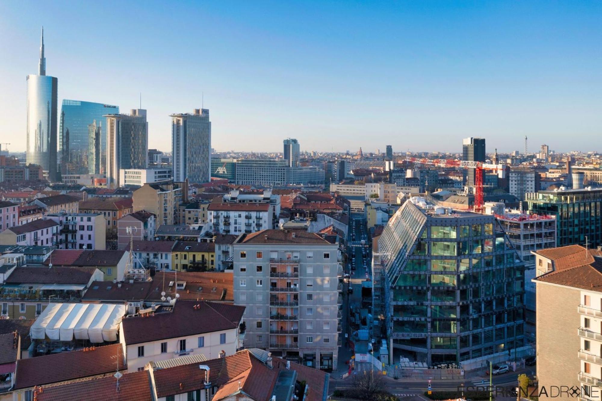 Milano Isola - Bright 2-Room Apartment With Balcony ภายนอก รูปภาพ